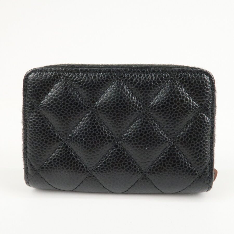Chanel handbag black – front view