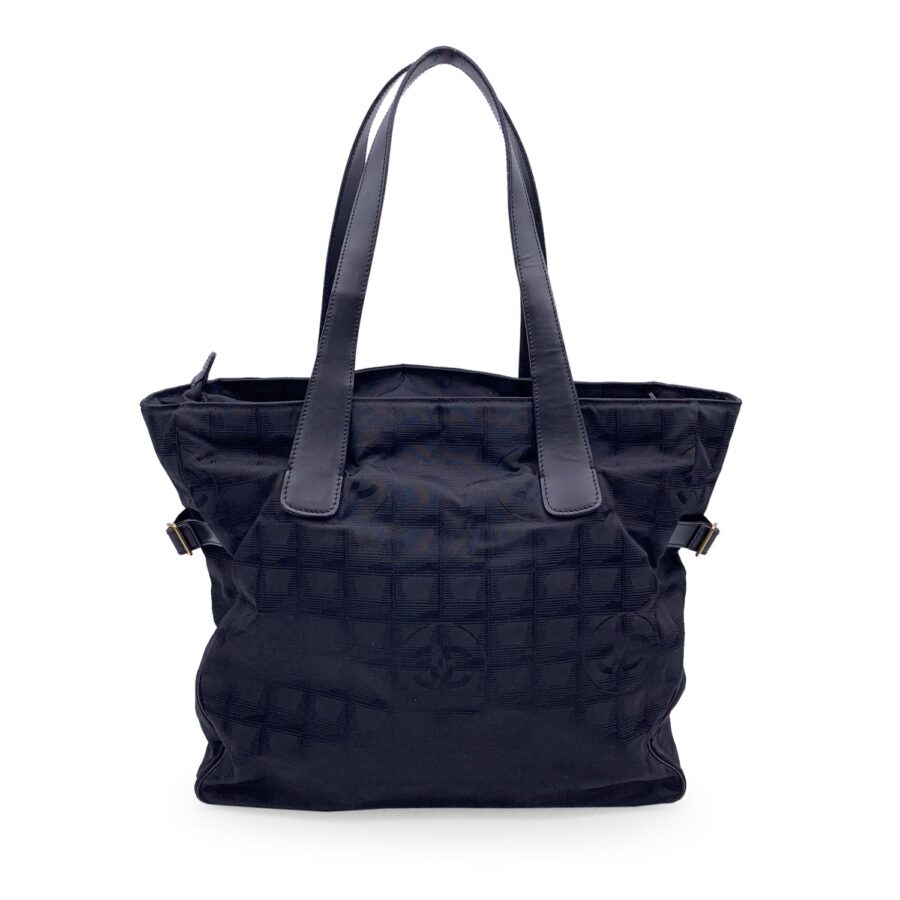 Chanel Tote black bag – front view