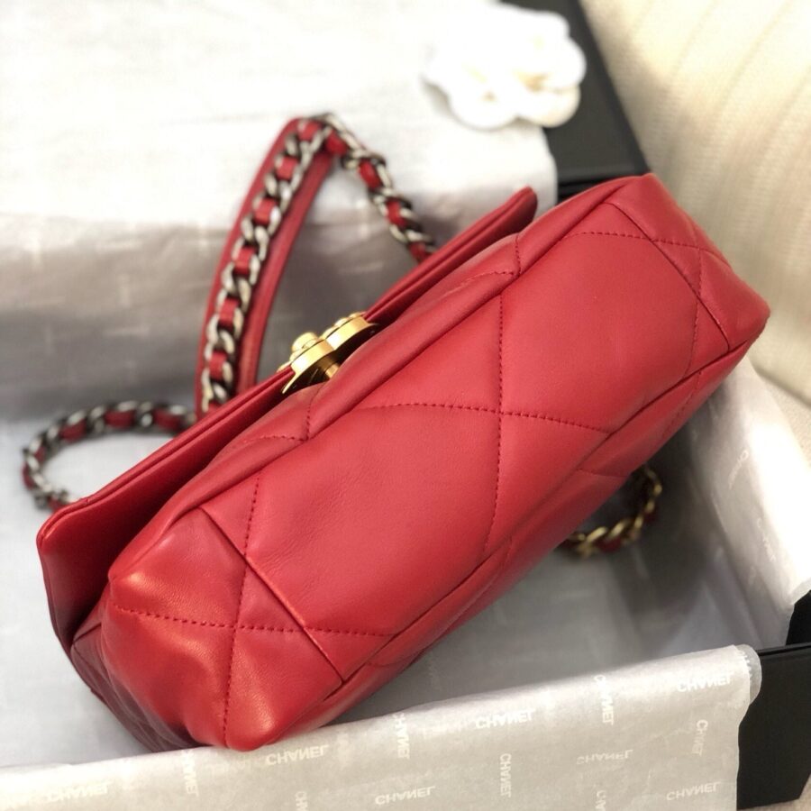 Chanel Flap Bag gold – front view