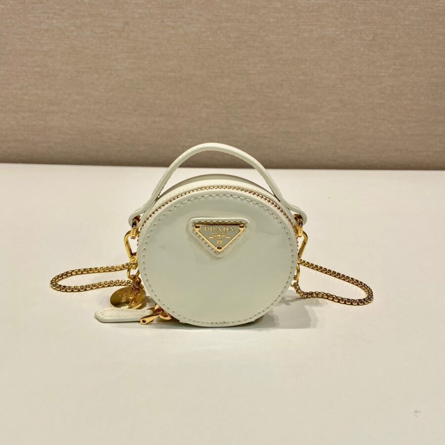 Designer handbag gold – front view