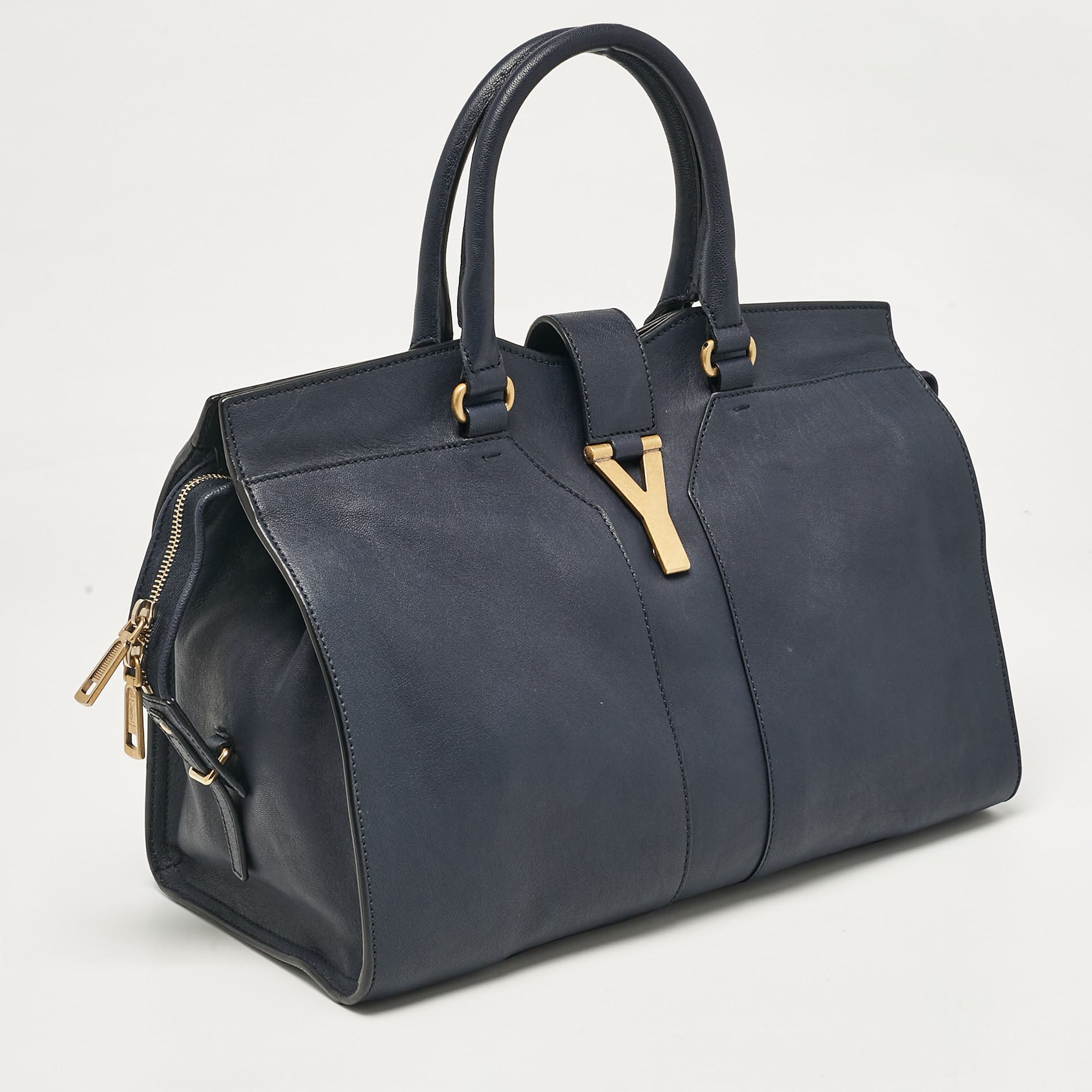 Saint Laurent Cabas Chyc moyen en cuir bleu marine