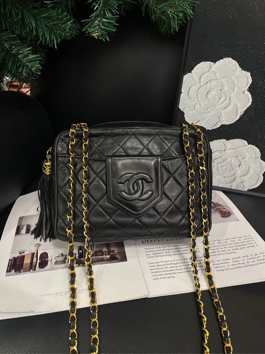 Chanel Noir Doré Cuir Pompon Chaîne Camera Sac bandoulière